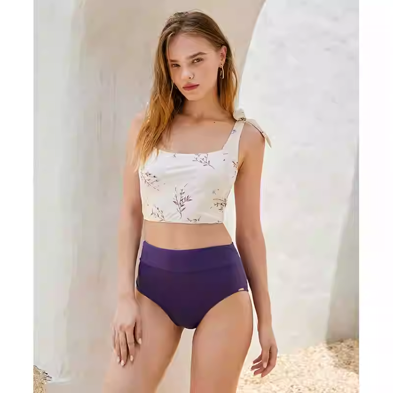 SBSWT21-01B The latest girl's high-end split-style swimsuit, featuring retro-inspired sexy fashion that accentuates curves and slims the figure