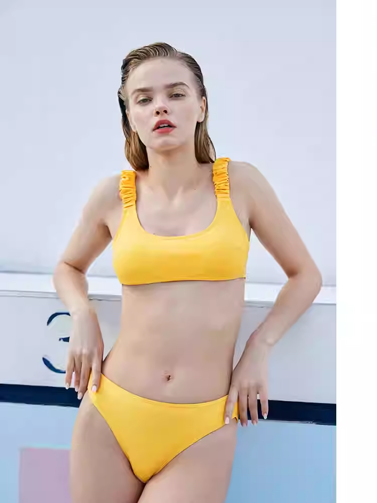 SBSWB21-01A Three-point bikini-style lingerie with enhanced bust definition, ideal for beach vacations and swimwear